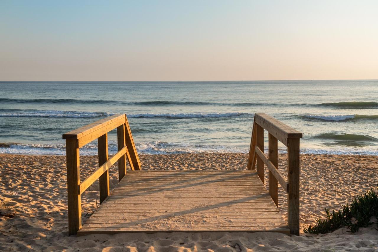 Faro Beach Life Hostel エクステリア 写真