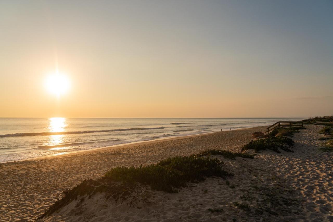 Faro Beach Life Hostel エクステリア 写真